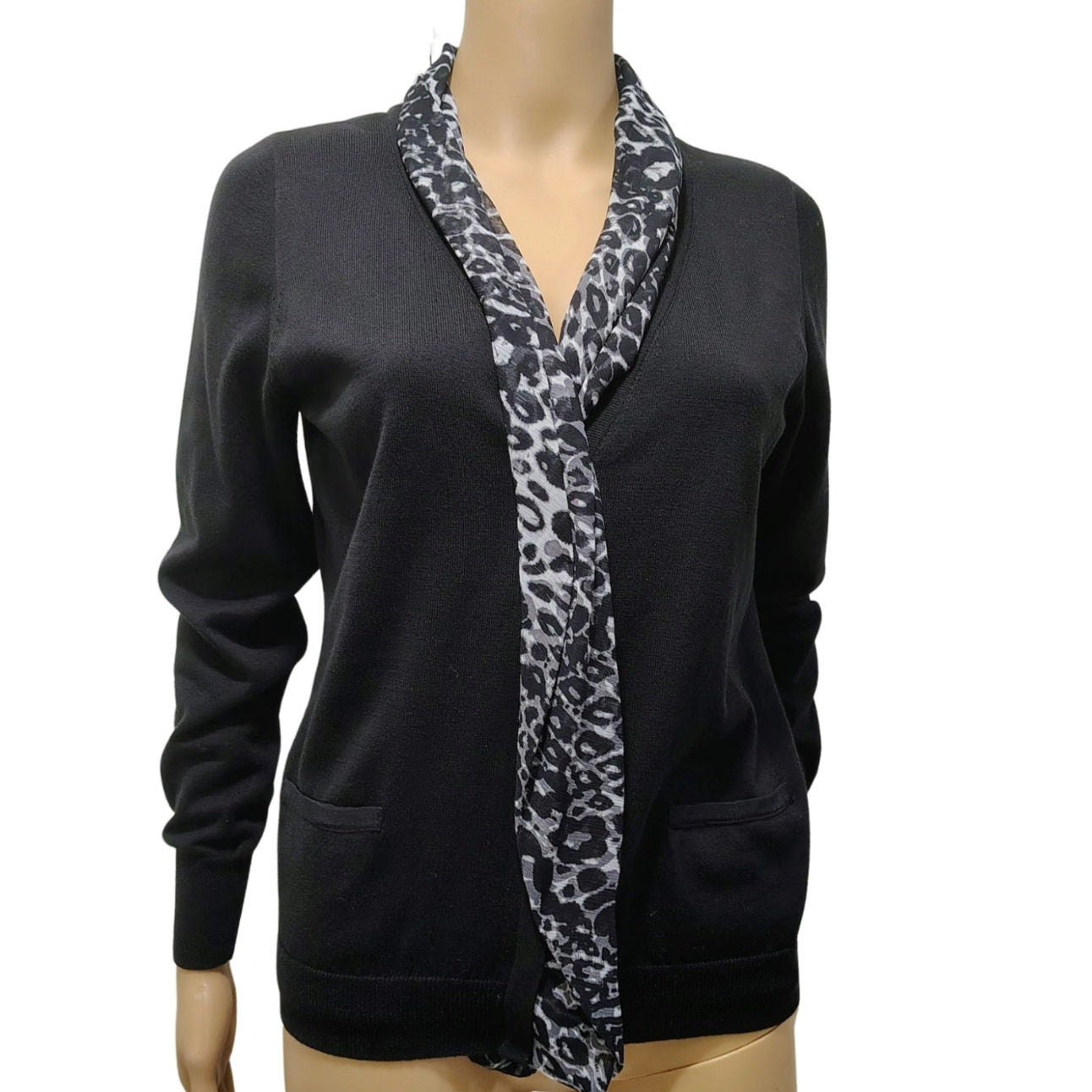 Tahari Black Cardigan Button Up Sweater Gray Leopard Print Trim Size Med Petite