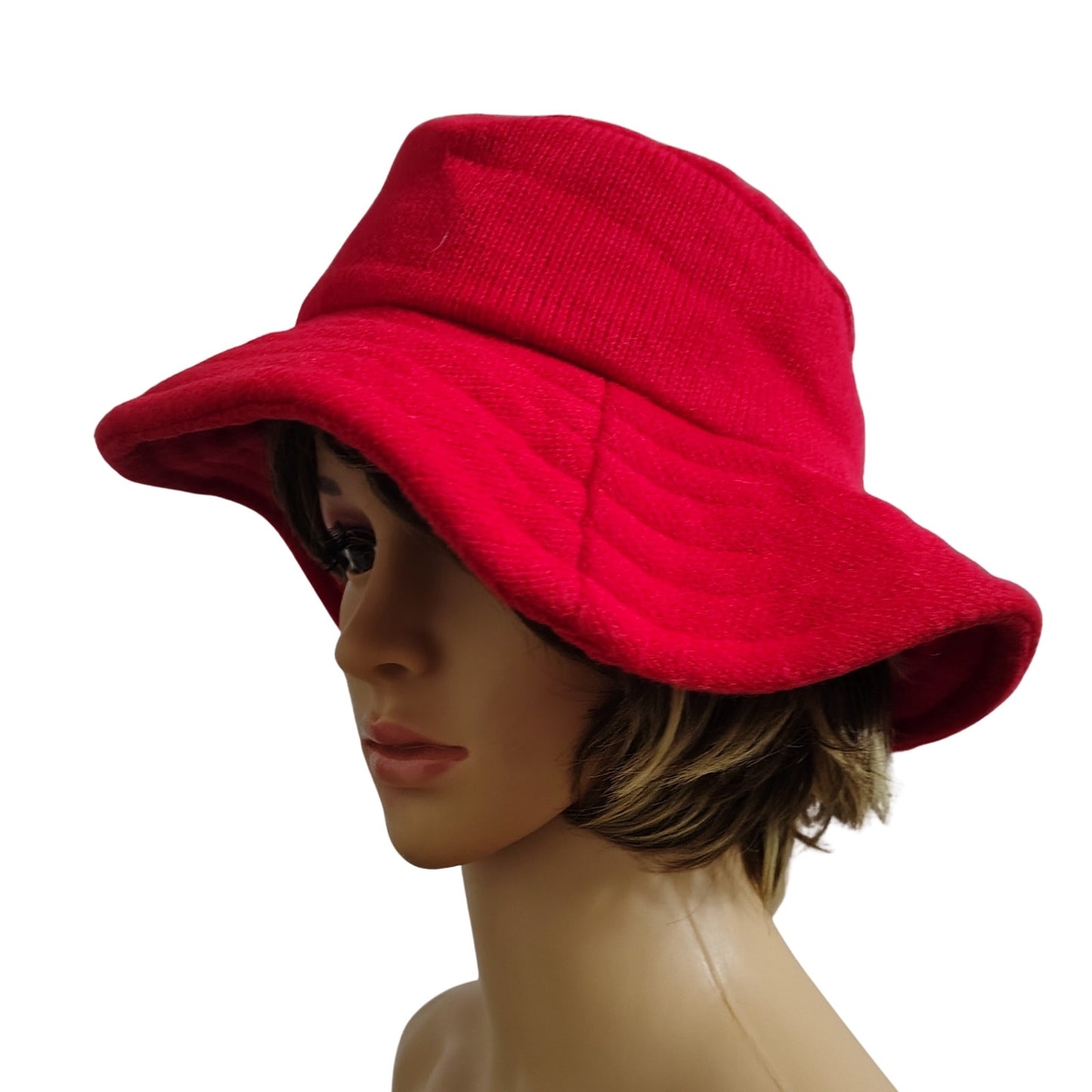 1990s Vintage Red Knit Acrylic Floppy Bucket Hat Wide 3 Inch Quilted Brim