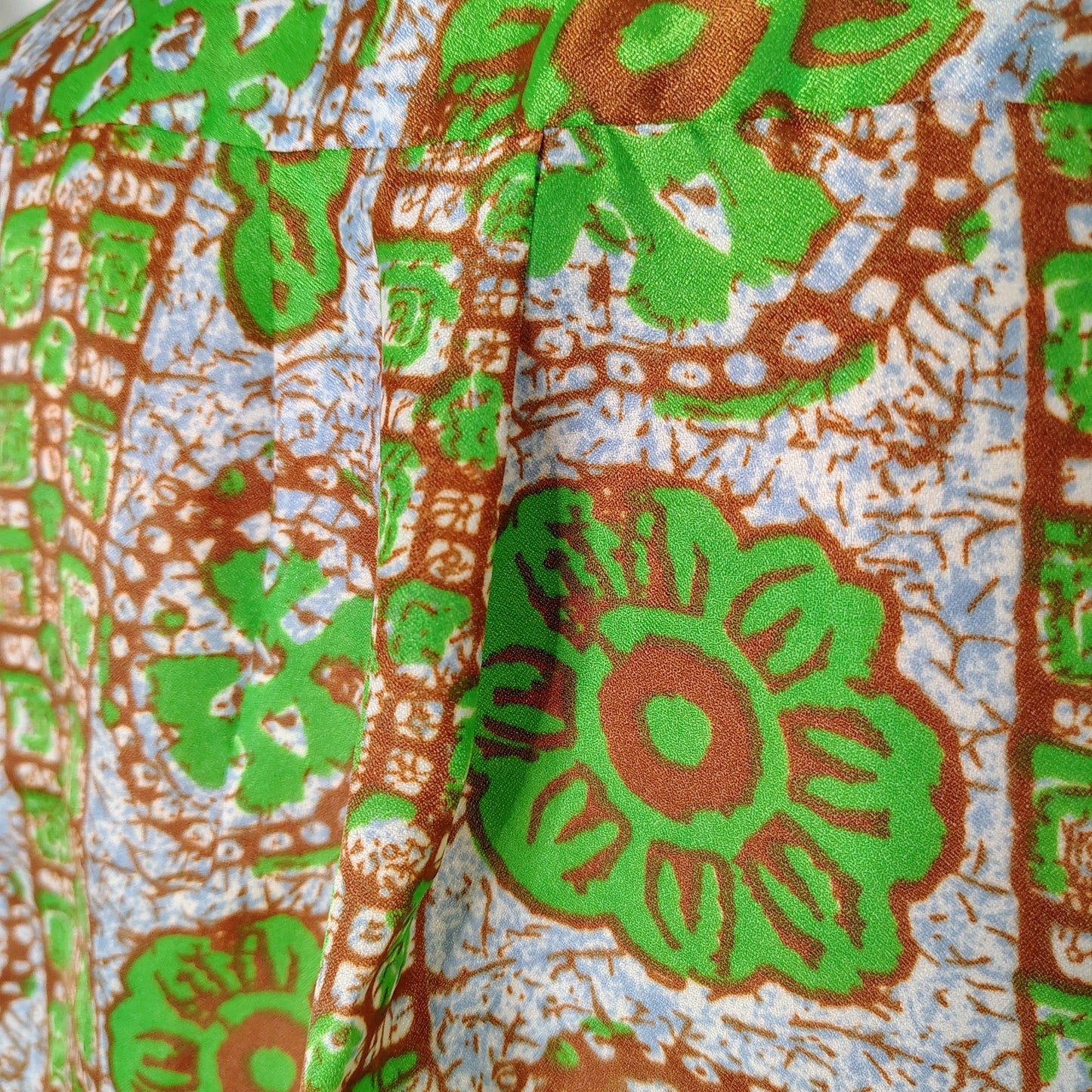 70s Green Polynesian Style Wing Tip Button Up Permanent Press Shirt Size Medium