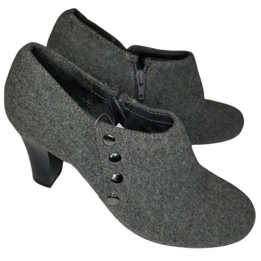 Booties Gray Fabric Round Toe High Heels Inside Zip Closure Size 7 Vegan New