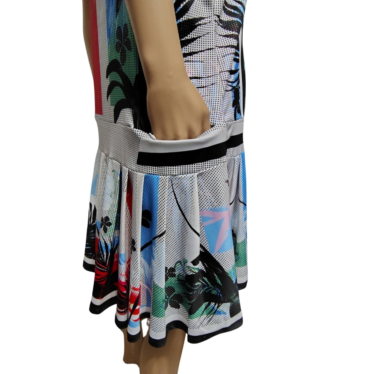 Lucky in Love Catalina Golf Dress High Neck Full Back Pleated Drop Waist Size Medium
