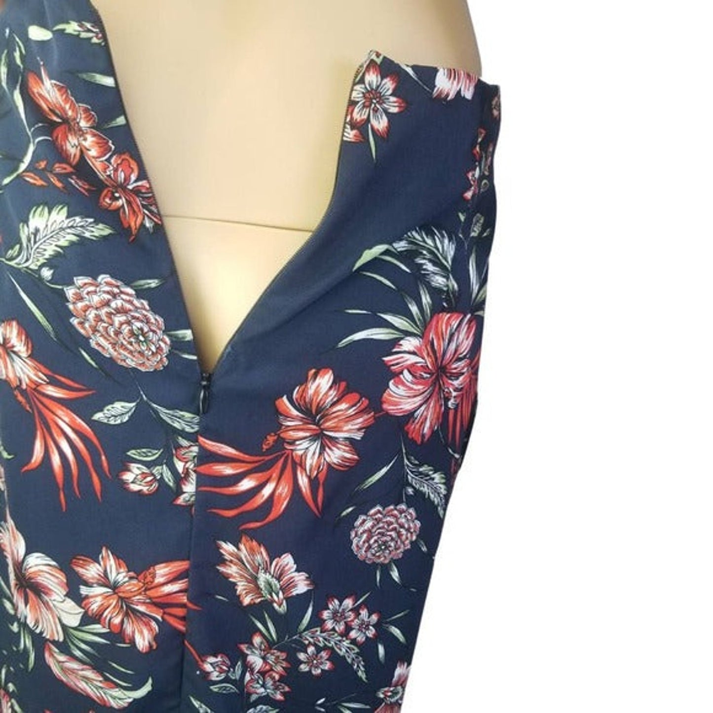 Long Hawaiian Print Long Bodycon Skirt Body Shaping Zip Up Left Slit Size Small