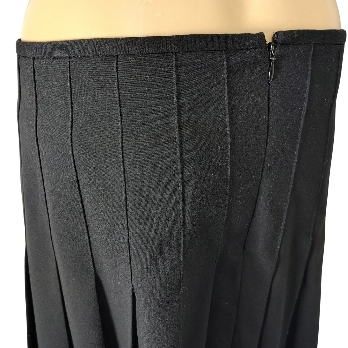 Norma Kamali Black Pleated Short Drop Waist Skirt Size 6