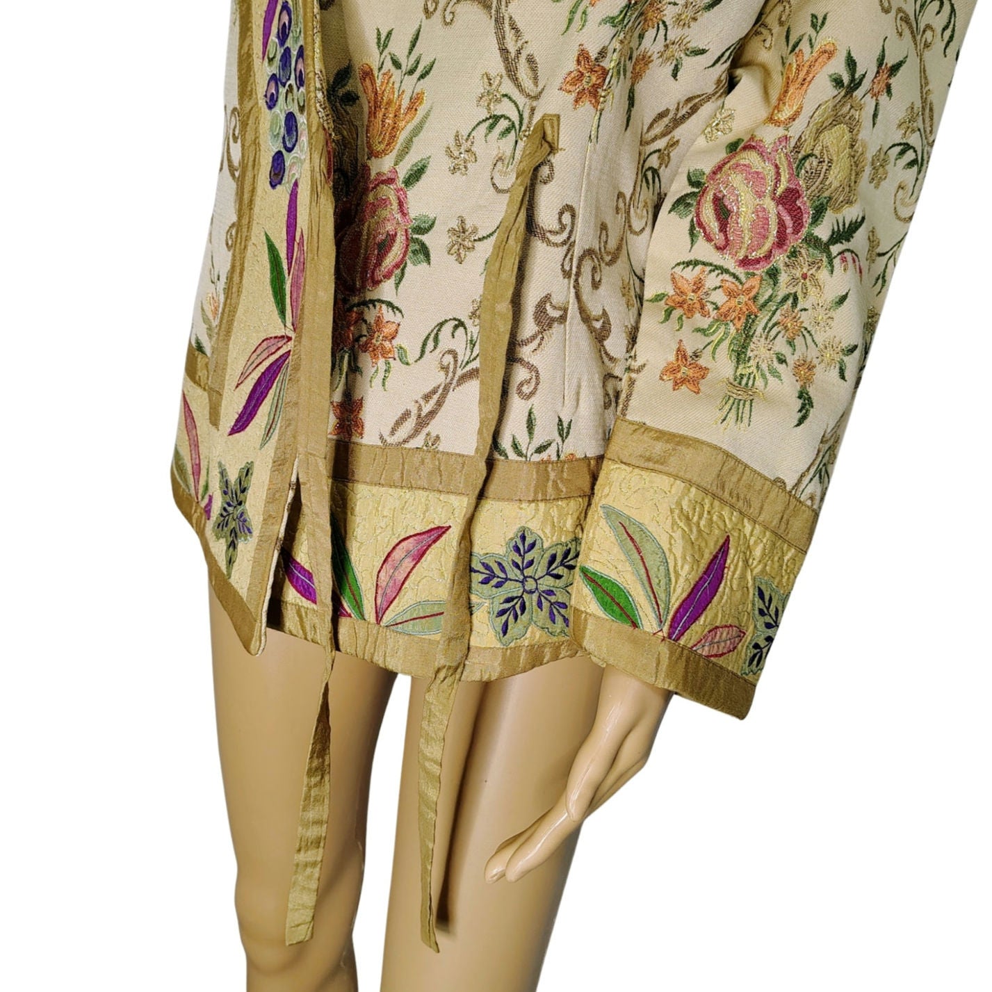 Metallic Thread Custom Beige Quilt Patchwork Floral Kimono Embroidered Size Small