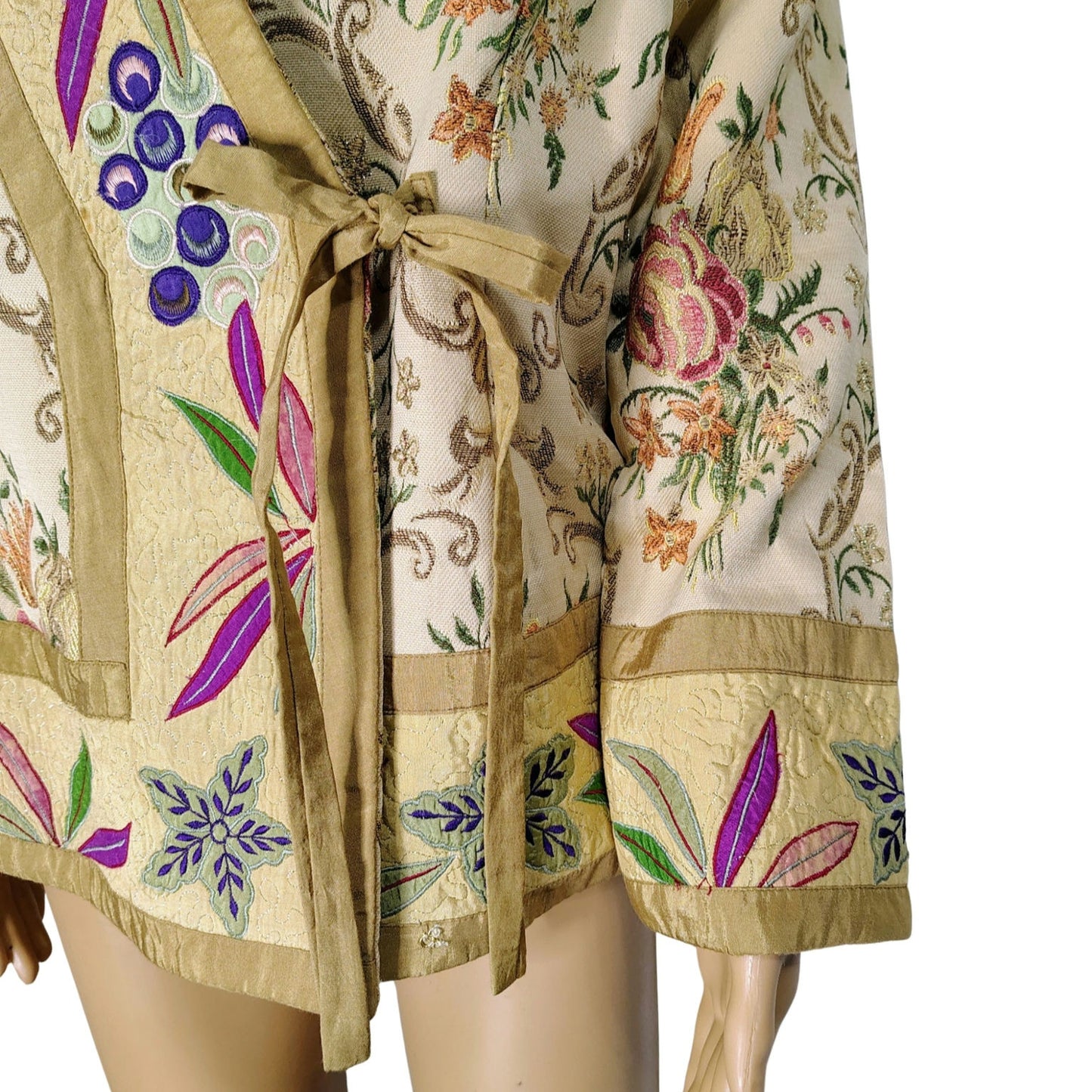 Metallic Thread Custom Beige Quilt Patchwork Floral Kimono Embroidered Size Small