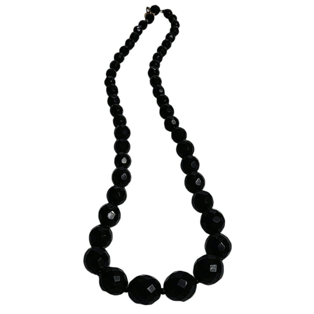Black Beveled Glass Beaded Vintage Single Strand Necklace Spring Clasp Closurep