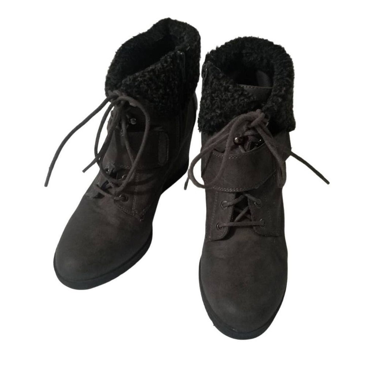 SIMPLY VERA VERA WANG Gray Vegan Faux Fur Fold Over Cuff Booties Size 8.5