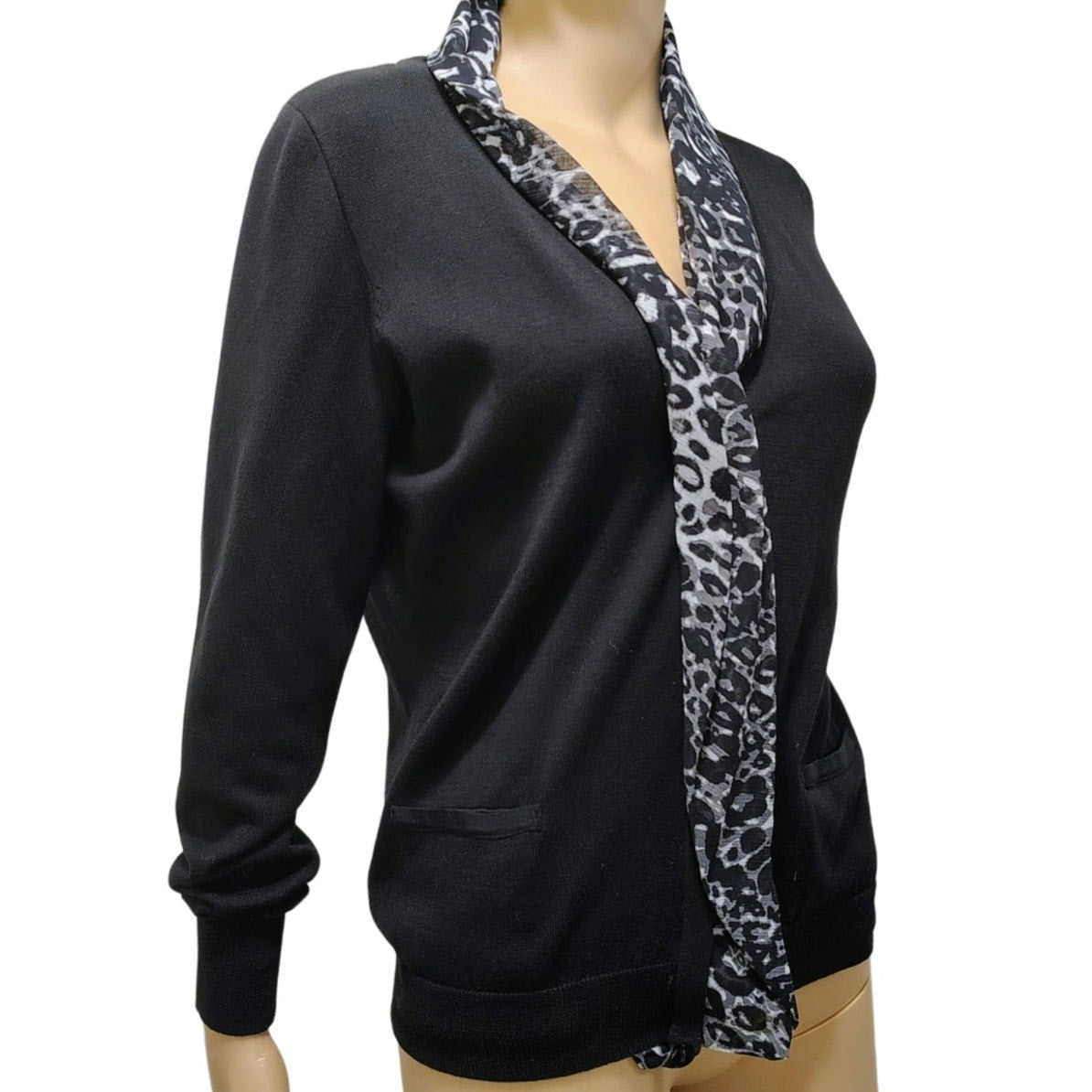 Tahari Black Cardigan Button Up Sweater Gray Leopard Print Trim Size Med Petite