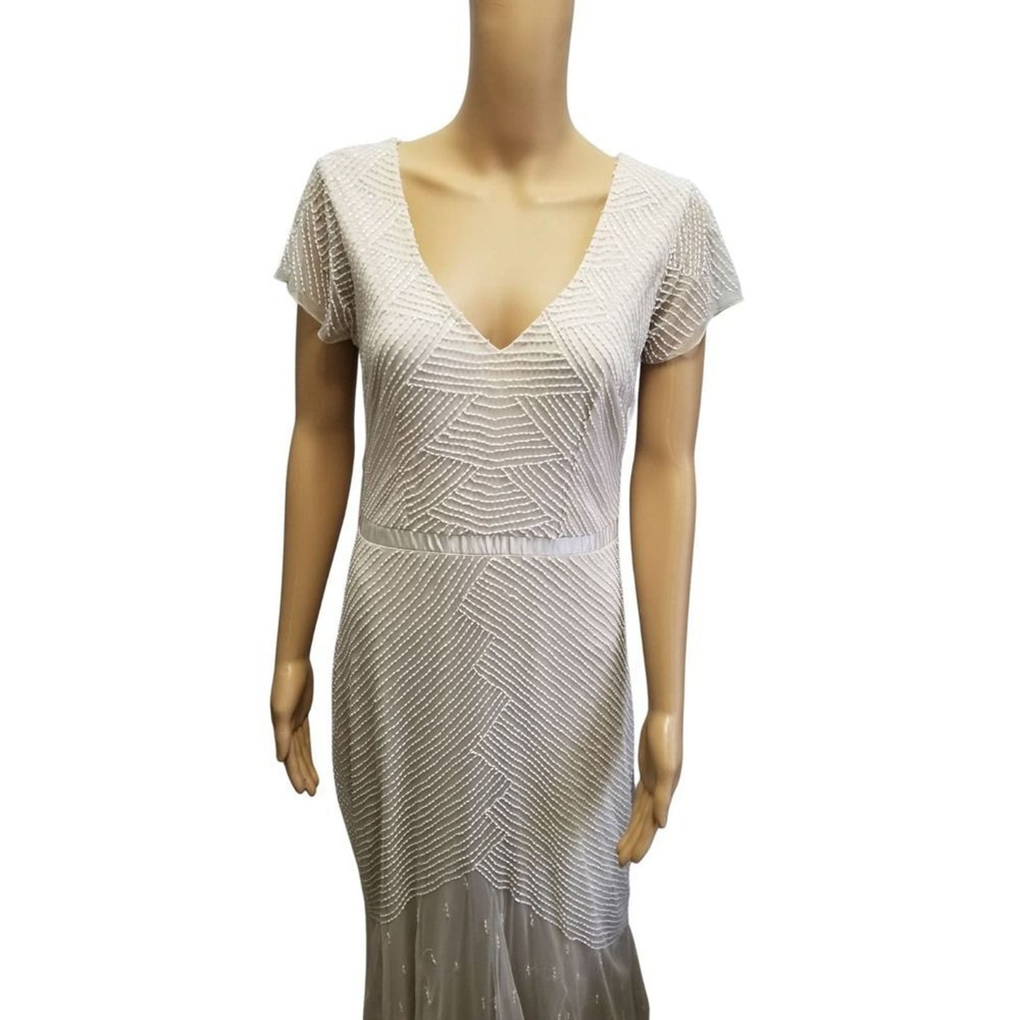 WEDDING GOWN | ADRIANNA PAPELL Cream Beaded Short Sleeve Formal Sweeper Size 12