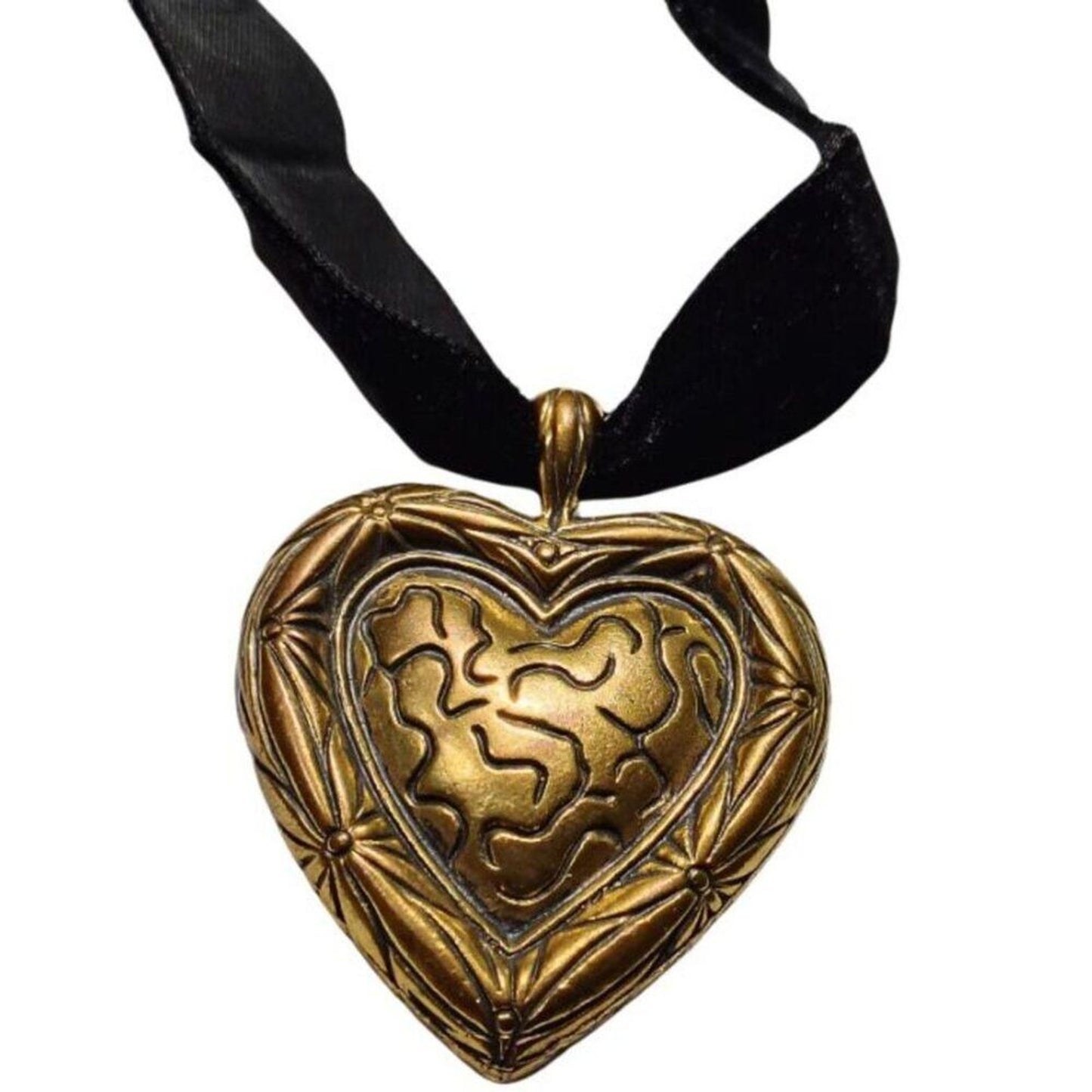 Handmade Velvet Choker Necklace Huge Heart Statement Pendant Gold Tone Size Small