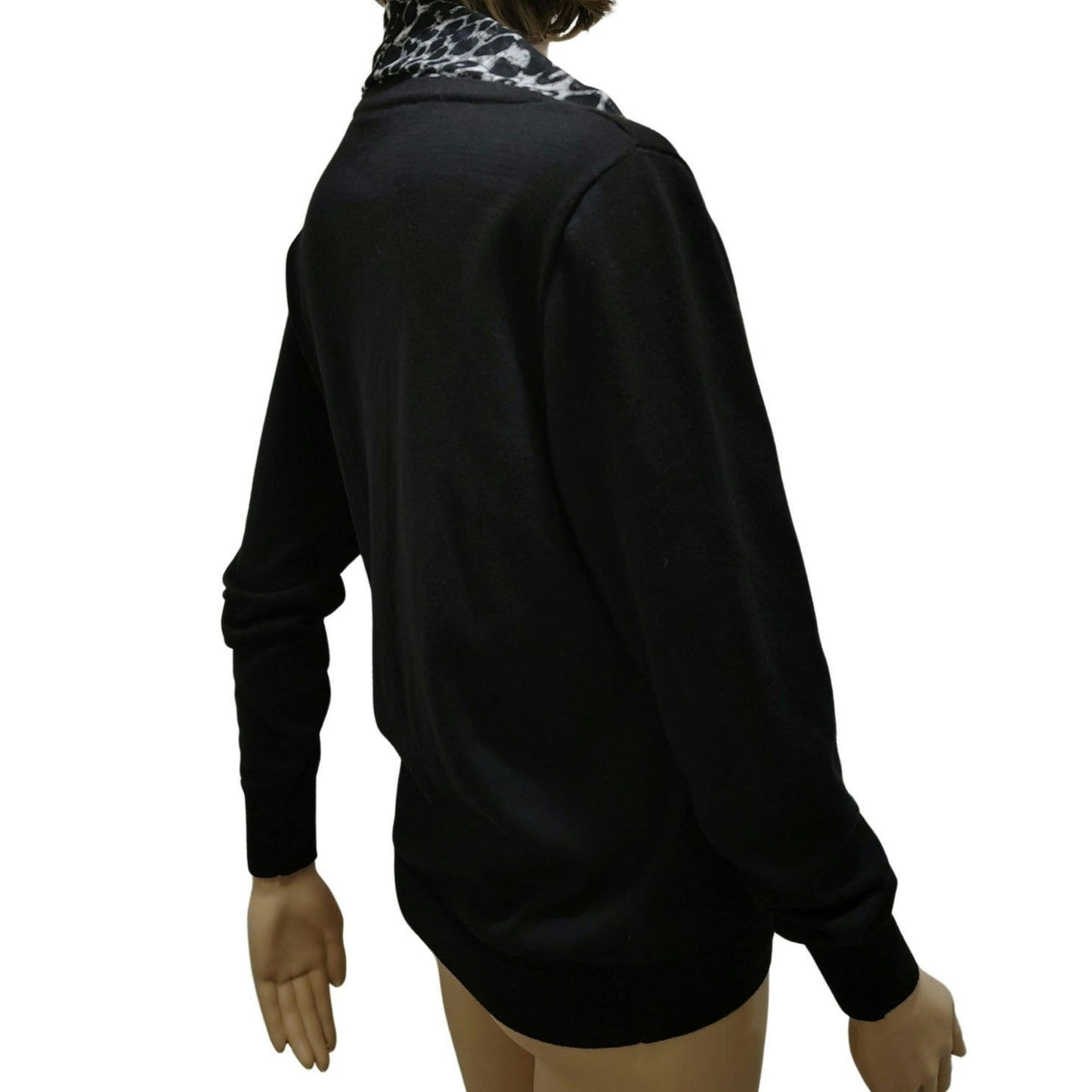 Tahari Black Cardigan Button Up Sweater Gray Leopard Print Trim Size Med Petite