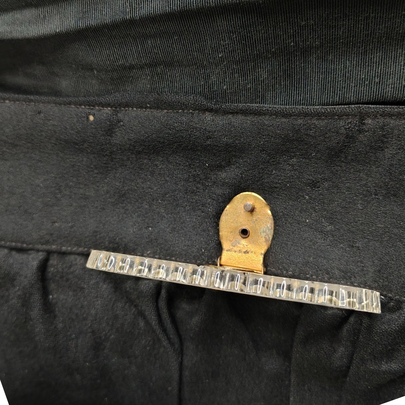 1940s The Meeker Company 100% Virgin Wool Maxi Clutch Lucite Clasp [Vintage]