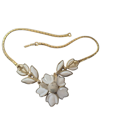 Vintage Crown Trifari White Milk Glass Flower Poured into Gold Tone Necklace