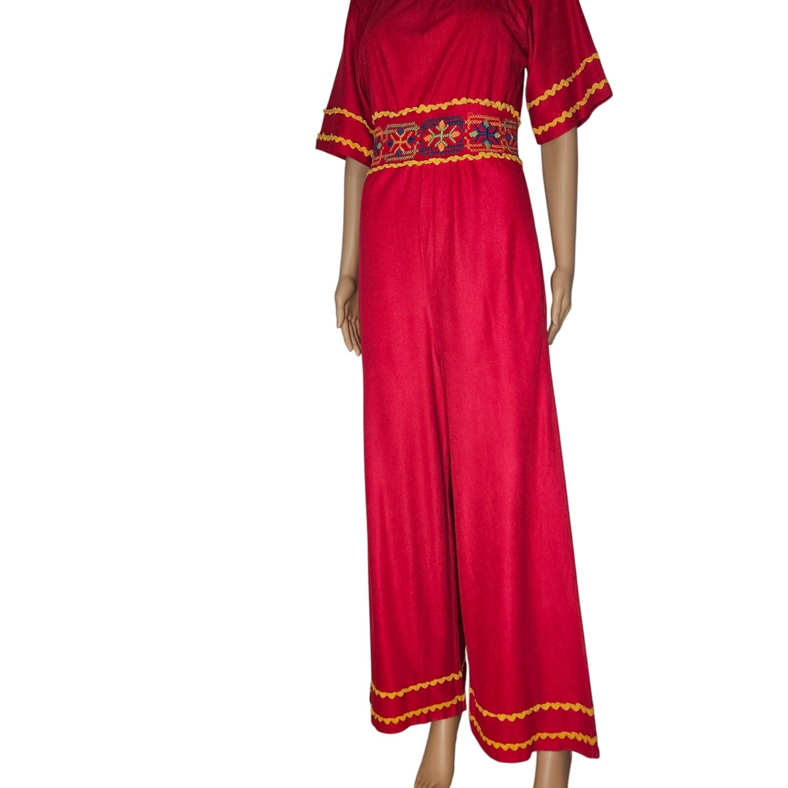 1990s Embroidered Red Katz Culotte Short Sleeve Romper Long Back Zipper Size Small