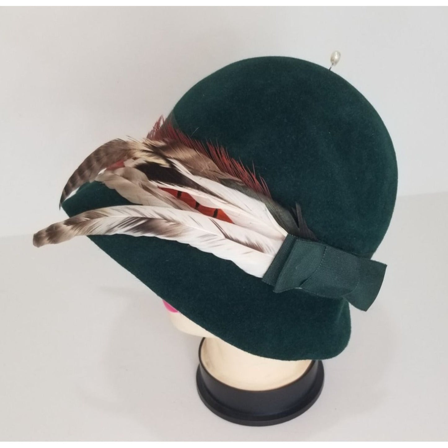 1960s Green Frank Olive Wool Hat Long Feathers Hat Band and Double Bow [VINTAGE]