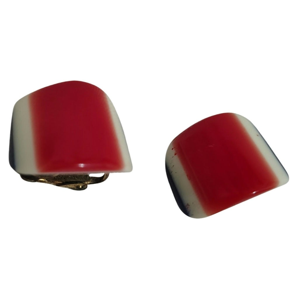 1980s Lucite Red White Blue Clip On Earrings Stacked Design [Vintage]