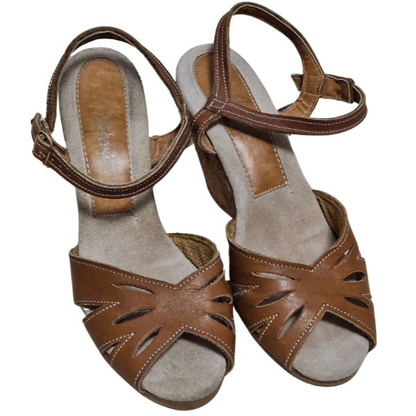 1980s Vintage Tan Leather Sandal Cork Wedge Heels Open Toe Strappy Ankle Closure