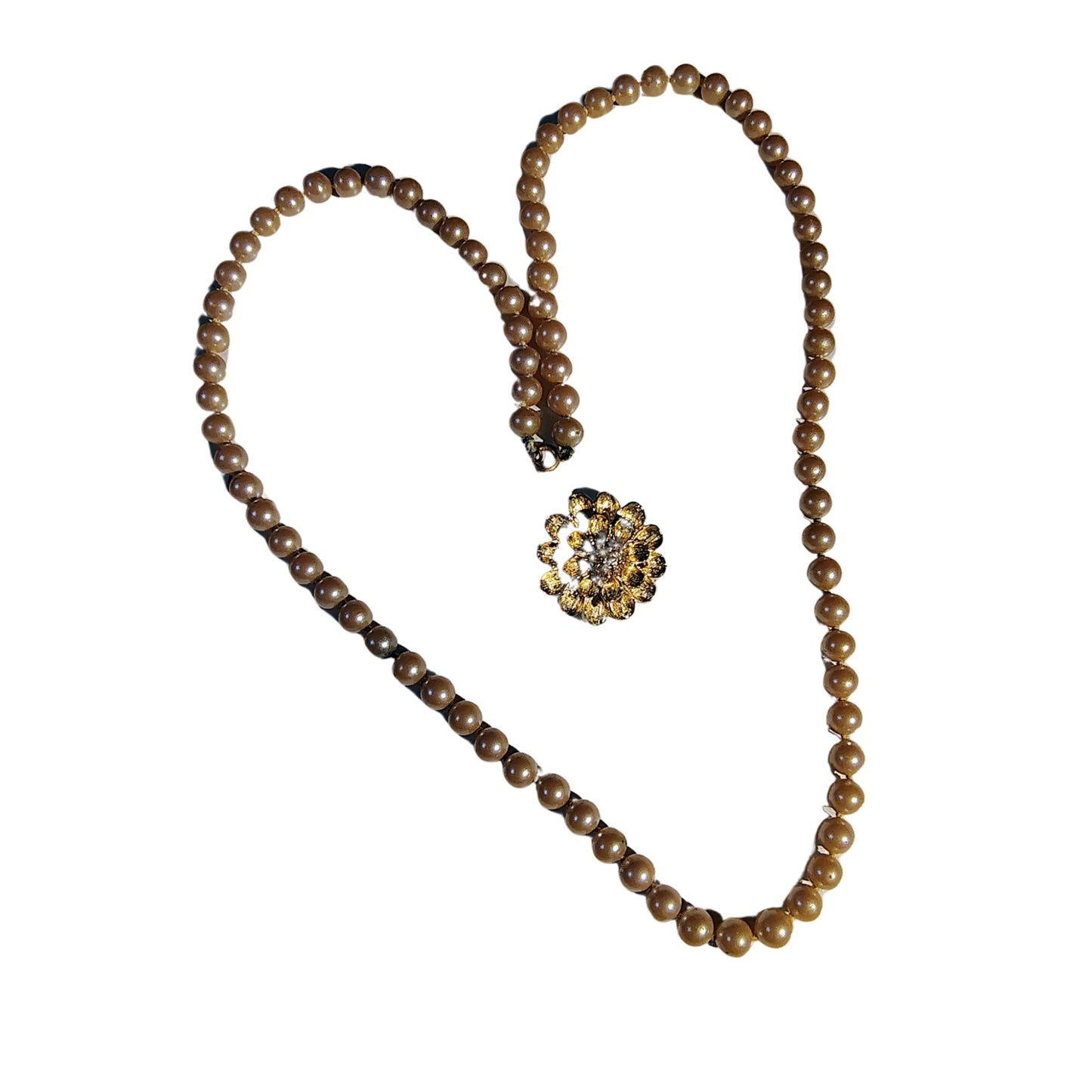 DuBarry Fifth Avenue Scarf Clip Round Flower Vintage Gold Tone Necklace 1.25"