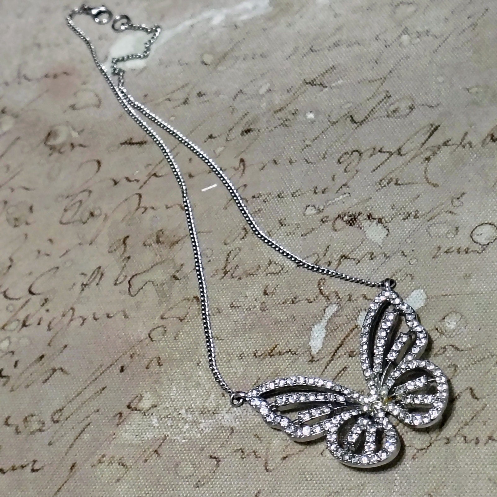 1990s Clear Crystal Bling Butterfly Pendant Silver Tone Chain Link Necklace [Vintage]