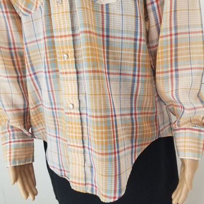 1970s Levi's Western Cowboy Button Up Shirt Big E White Tab Plaid Size Medium [Vintage]