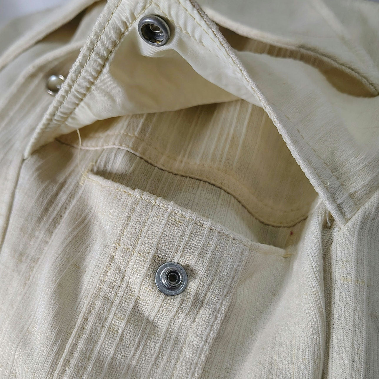 70s Lee Riders Beige Pearl Snap Western Light Weight Jacket Button Up Shirt Shacket Size Medium [Vintage]
