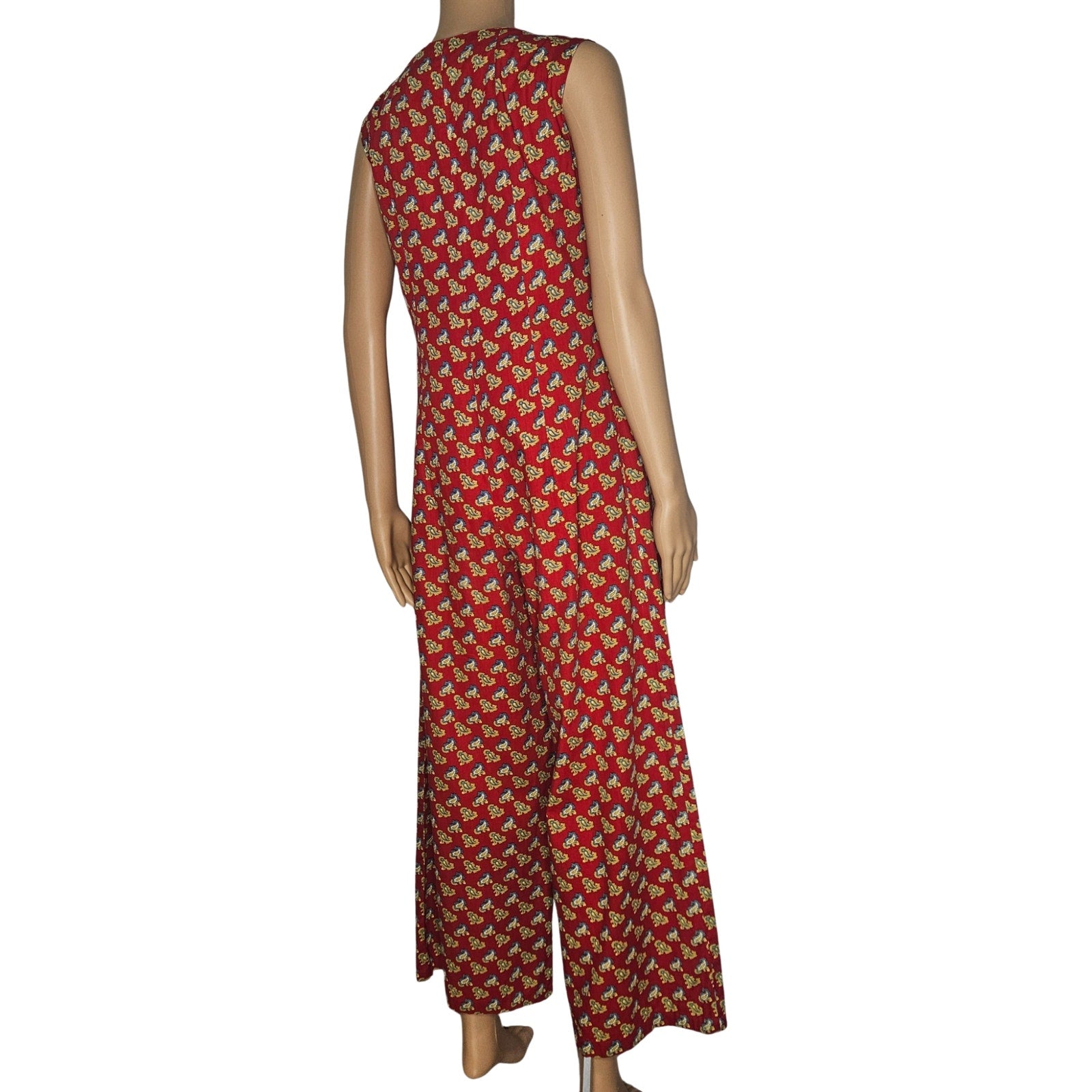 1970s Red Fluer De Lis Short Sleeve Zip Up Wide Culotte Legs Romper Size Small