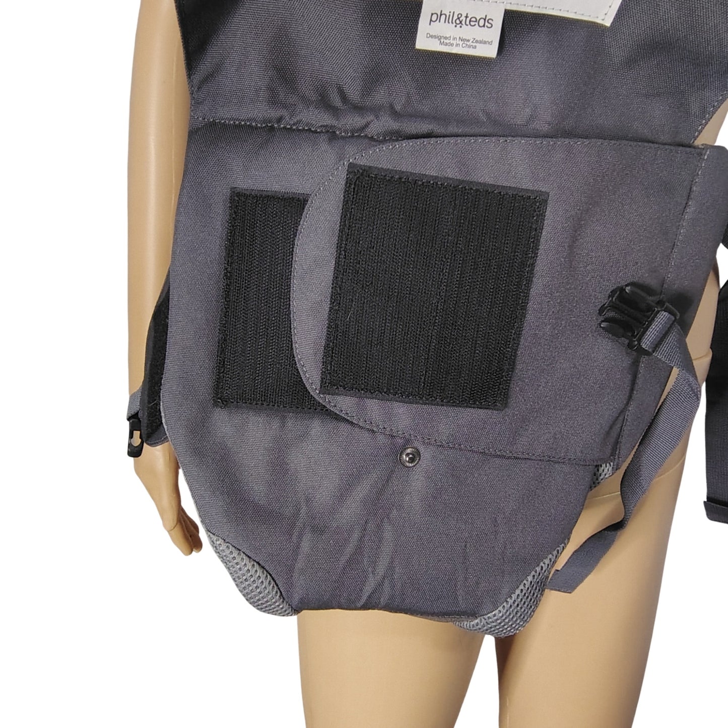 Phil and Ted's Charcoal Gray Belted Hip Baby Seat Carrier Belts Onto Hips