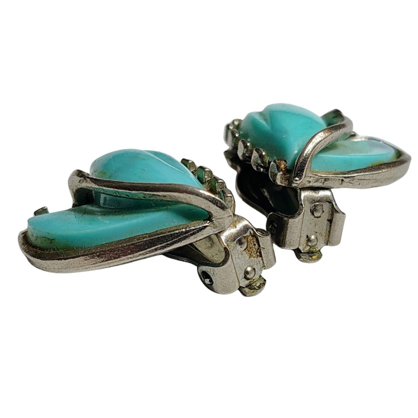 1980s Faux Turquoise Heart Silver Clip On Earrings Southwest Handcrafted Unique Bezel [Vintage]
