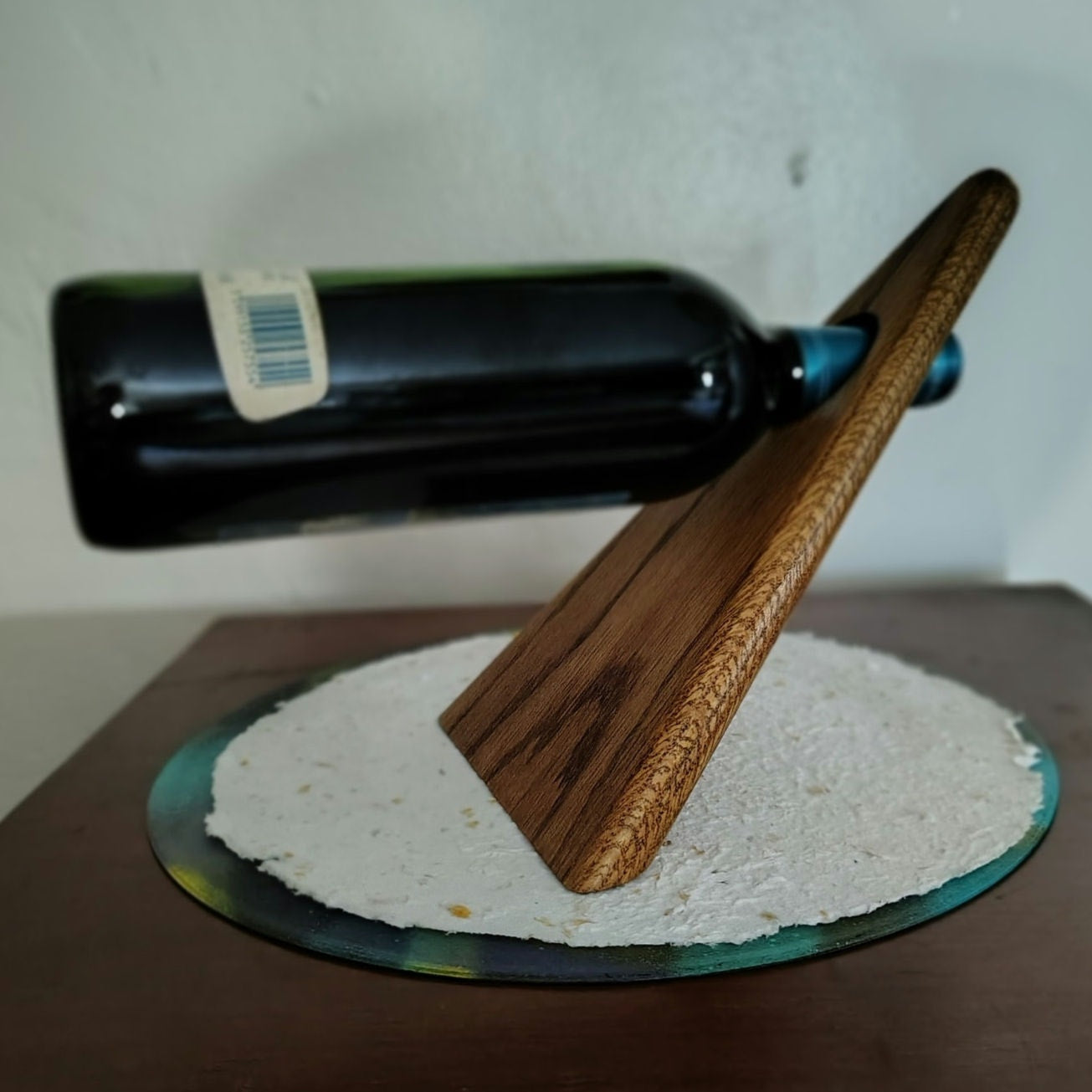 1980s Artisan Wood Gravity Floating Single Wine Bottle Holder Triangle Shape [Vintage]