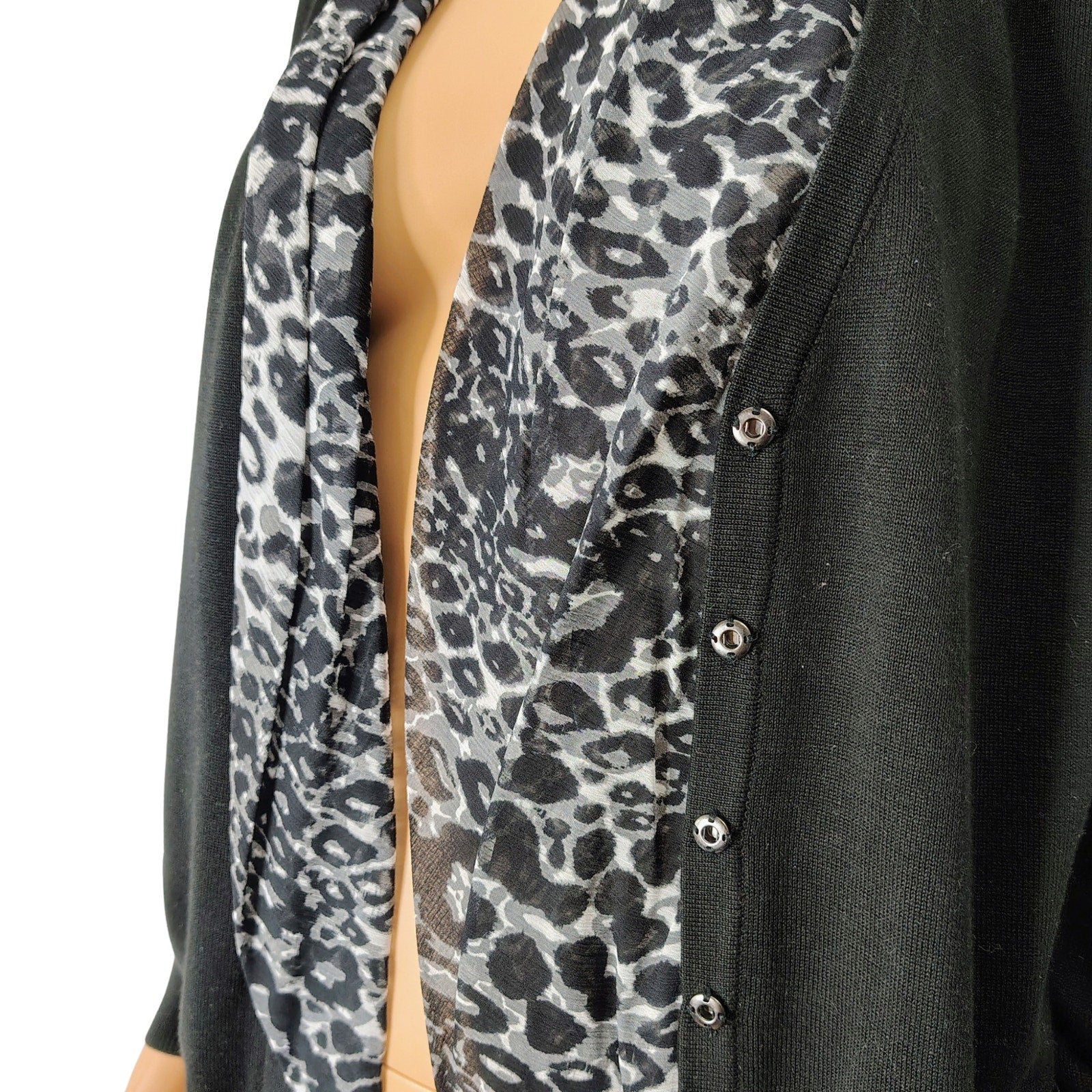 Tahari 100% Cotton Black Leopard Trim Button Front Cardigan Size Medium Petite