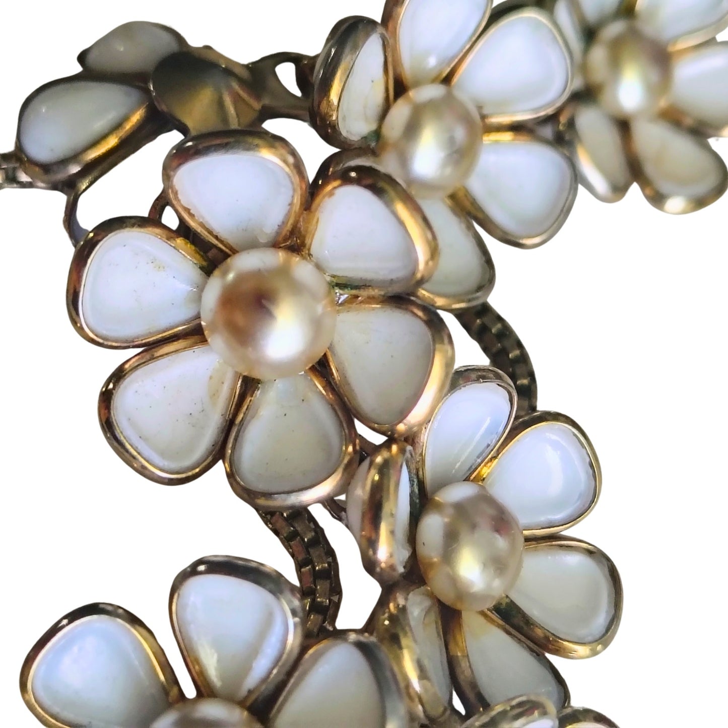 40s Crown Trifari Blossomtime Milk Glass Pearl Floral Choker Necklace [Vintage]