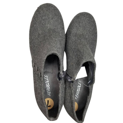 Booties Gray Fabric Round Toe High Heels Inside Zip Closure Size 7 Vegan New