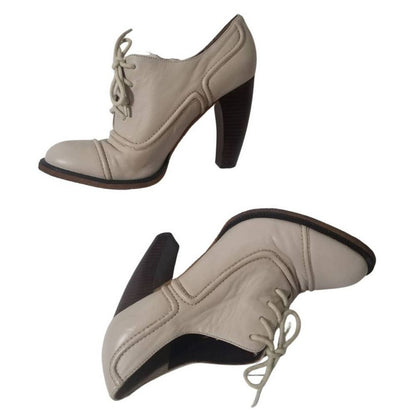 Cream Leather Platforms Booties Seam Detail Heels Round Heel Devani Size 8.5