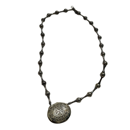 1973 Estée Lauder Perfume Locket Necklace Collectible Fragrance Moon Silver [Vintage]