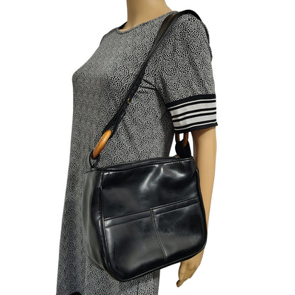 1970s Black Vinyl Convertible Shoulder Handbag Top Handle Purse  Wood Loops