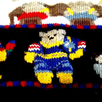 Hand Knit Pure Wool Pullover Collar Sweater Teddy Bear Motif Medium [VINTAGE]