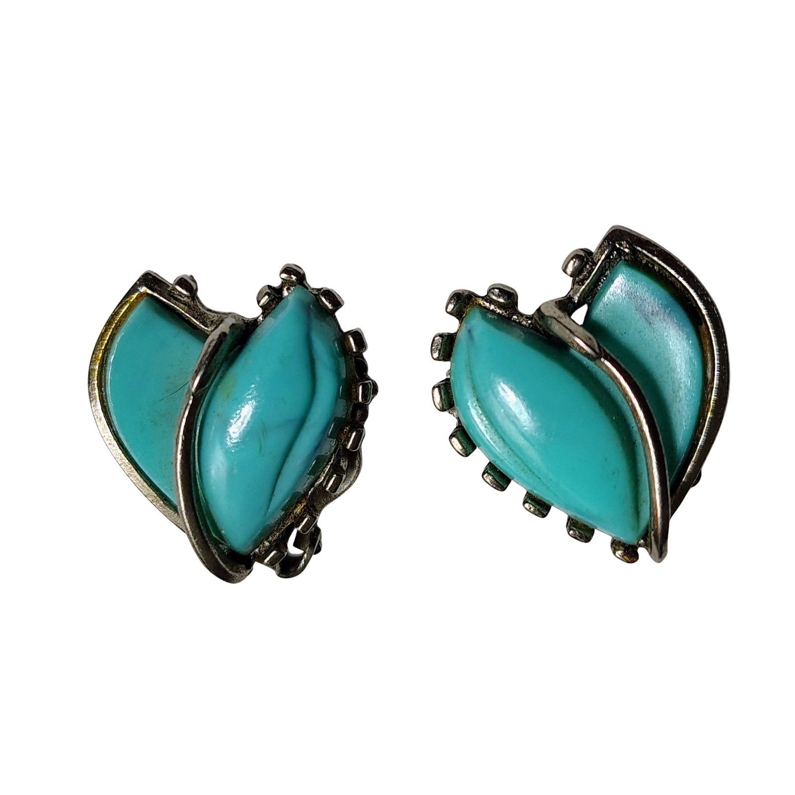 1980s Faux Turquoise Heart Silver Clip On Earrings Southwest Handcrafted Unique Bezel [Vintage]