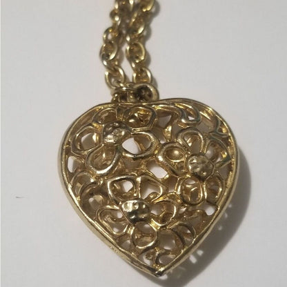 Vintage Pierced Cut Out 3D Puffy Heart Pendant Chain Link Statement Necklace