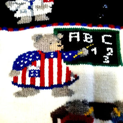 Hand Knit Pure Wool Pullover Collar Sweater Teddy Bear Motif Medium [VINTAGE]