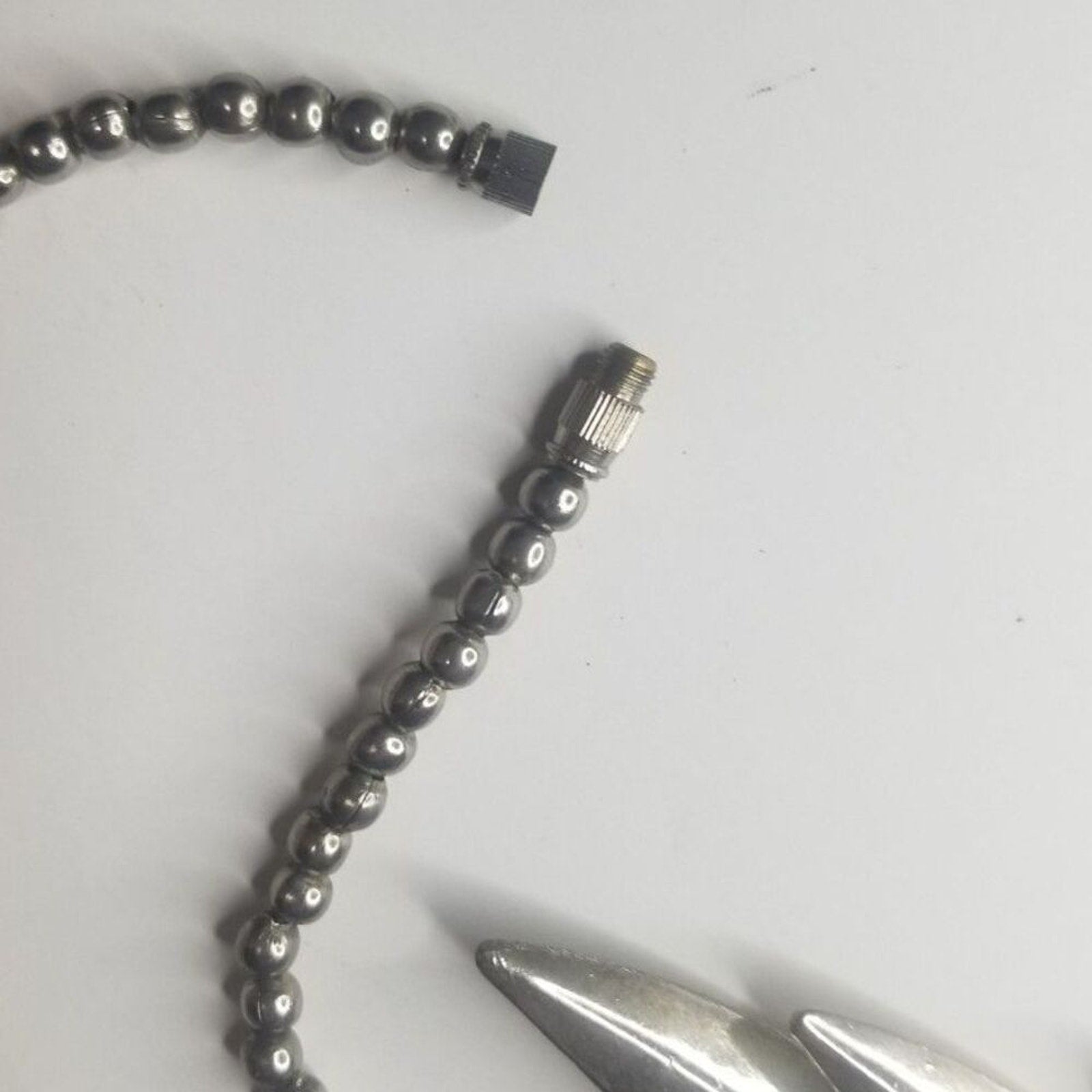 80s Vintage Silver Tone Stacked V Shape Serpentine Statement Ball Chain Necklace