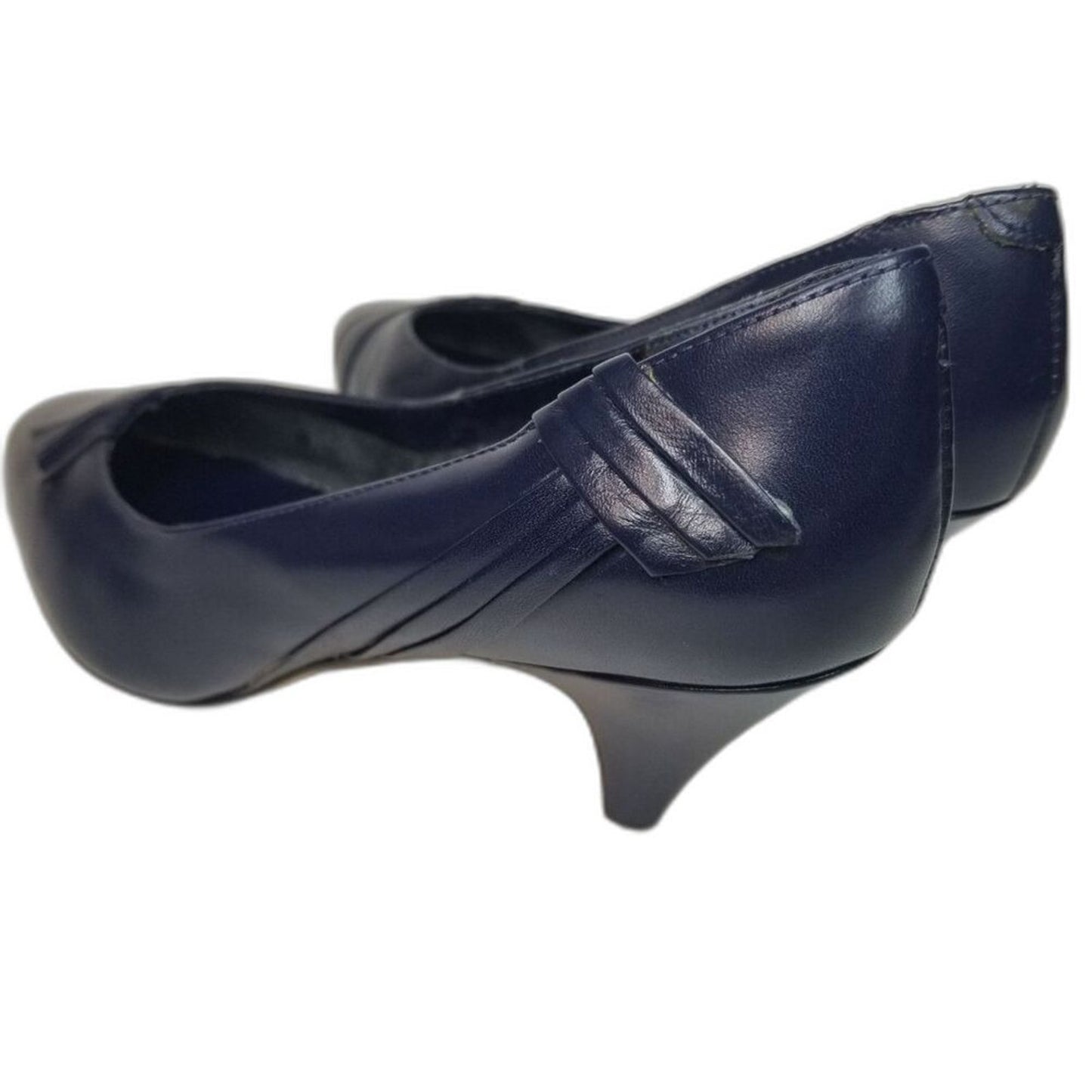 1980s Blue Leather Pump Heels Round Pointy Toe Size 6.5 Gently Used [Vintage]