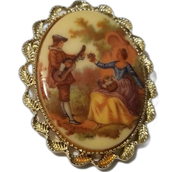Victorian Design Oval Courting Lover Brooch Gold Scallop Frame by Fragonard [Vintage]