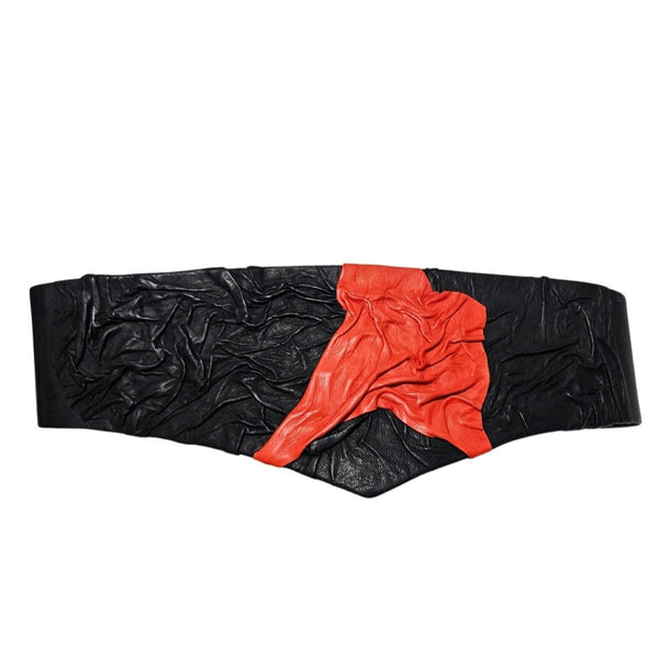 1980s Repoussage Leather Design in Black Red Cinching Belt Size Small [Vintage]