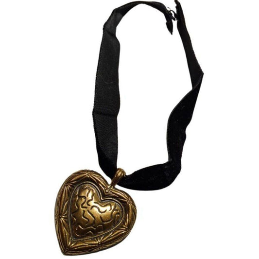 Handmade Velvet Choker Necklace Huge Heart Statement Pendant Gold Tone Size Small