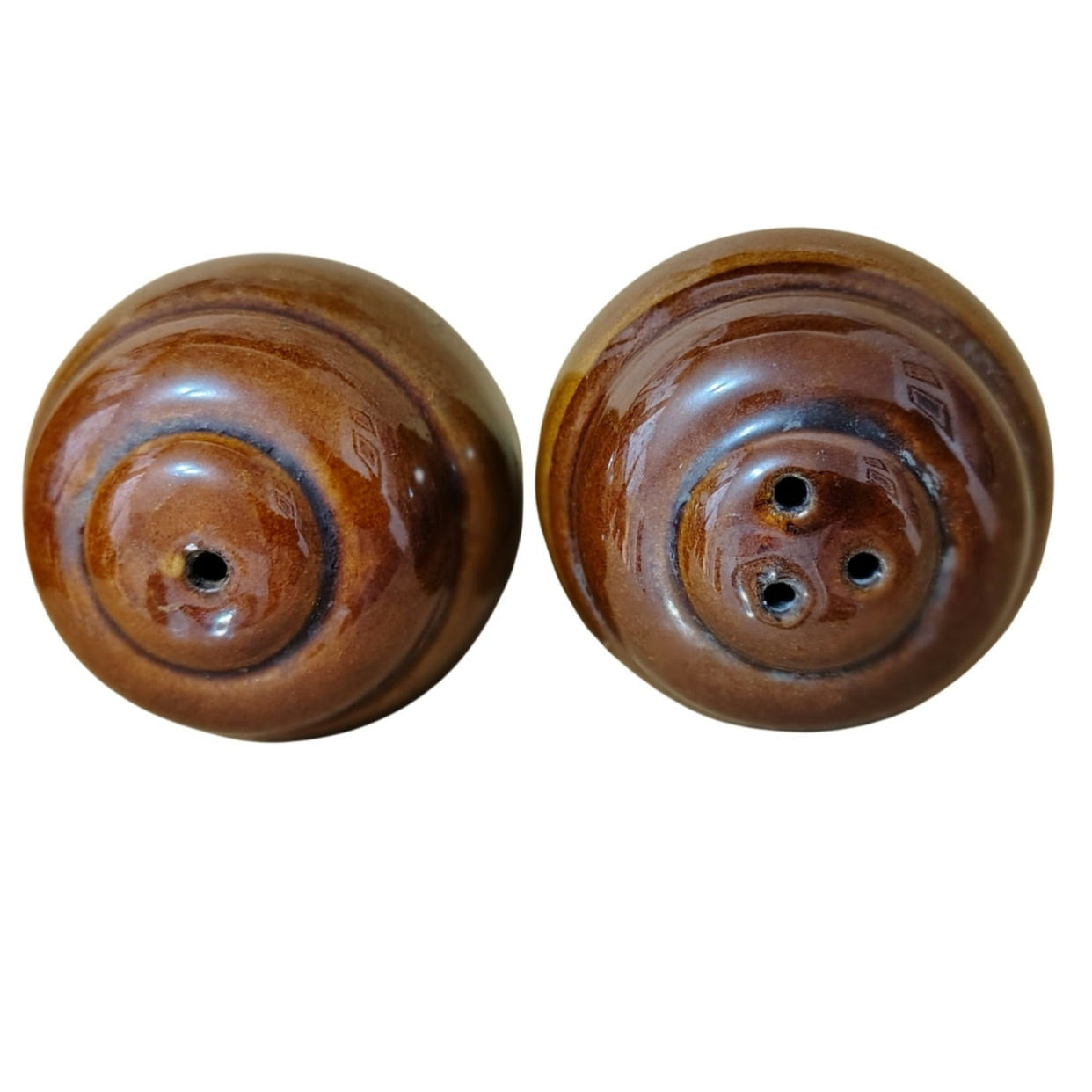 1970s Cruet Set Salt and Pepper Brown Cream Round Glazed Ceramic Shakers [Vintage]