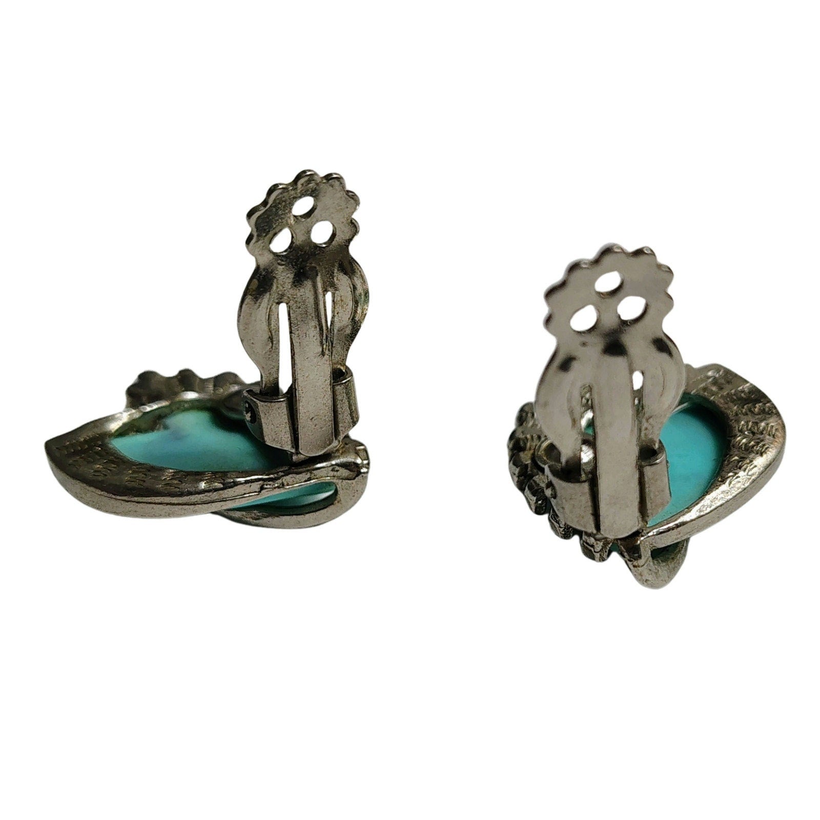 1980s Faux Turquoise Heart Silver Clip On Earrings Southwest Handcrafted Unique Bezel [Vintage]