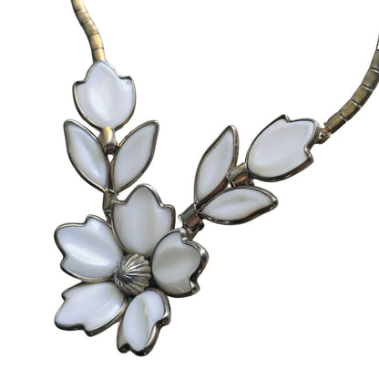 Vintage Crown Trifari White Milk Glass Flower Poured into Gold Tone Necklace
