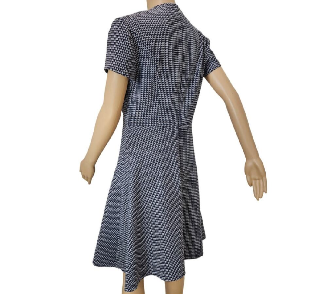 Purple Hugo Boss Halomi V Neck Fit & Flare Back Zip Dress Size 8 US 12 UK 44 IT