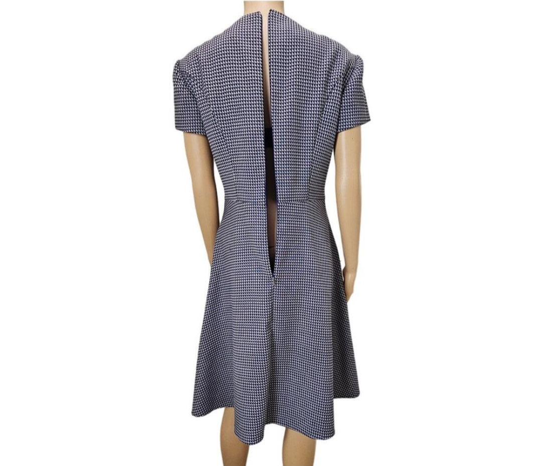 Purple Hugo Boss Halomi V Neck Fit & Flare Back Zip Dress Size 8 US 12 UK 44 IT