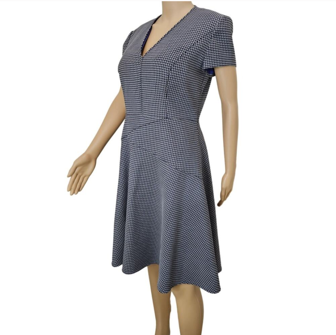 Purple Hugo Boss Halomi V Neck Fit & Flare Back Zip Dress Size 8 US 12 UK 44 IT